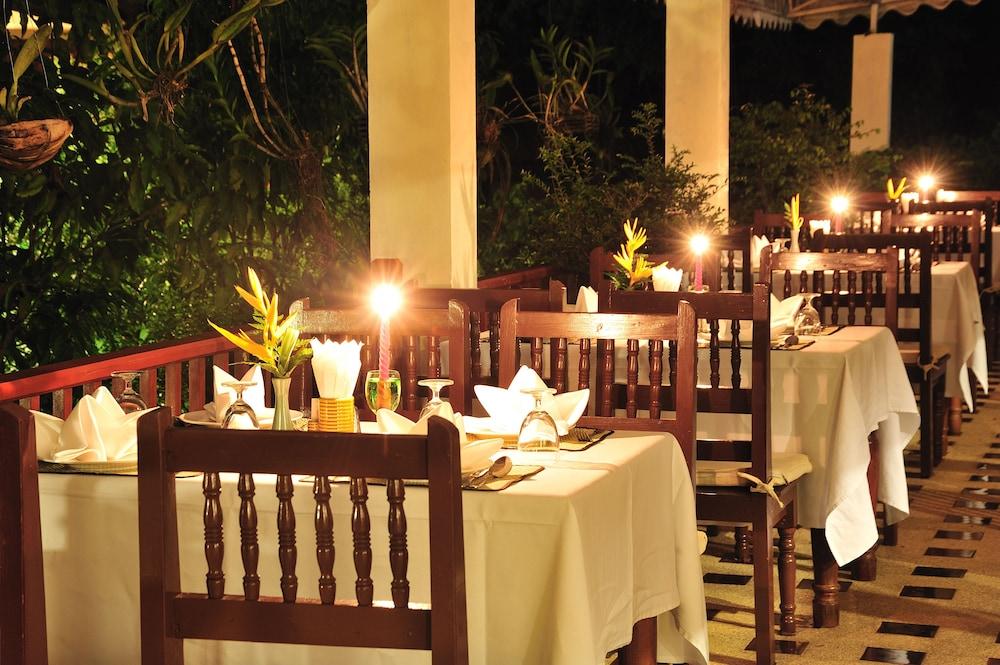 Teak Garden Resort, Чианграй Экстерьер фото