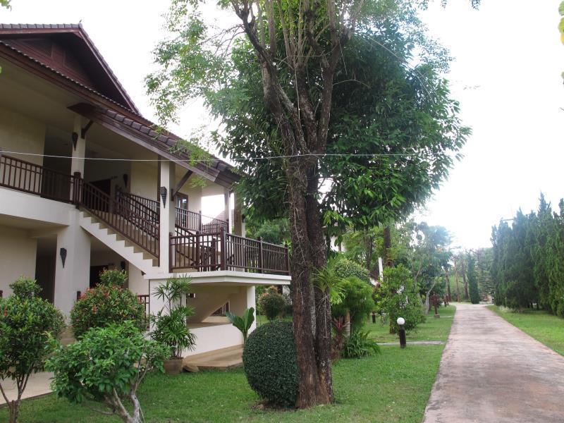 Teak Garden Resort, Чианграй Экстерьер фото